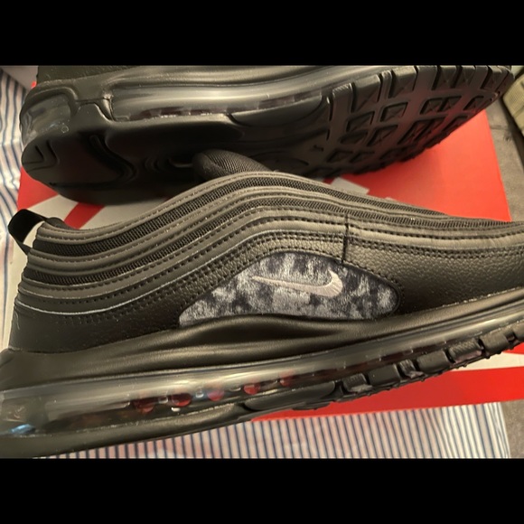 Nike Air Max 97 ‘Black Terry Cloth’ 921826 015 - Picture 4 of 5